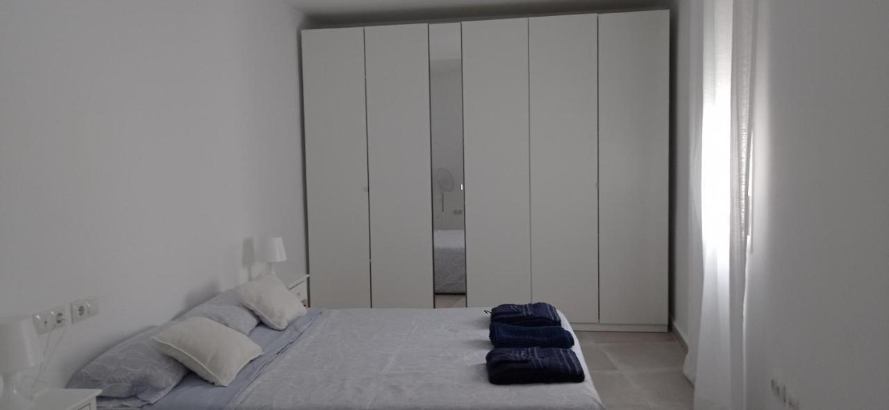 Apartamento Casco Historico Con Atico. Apartment Seville Luaran gambar